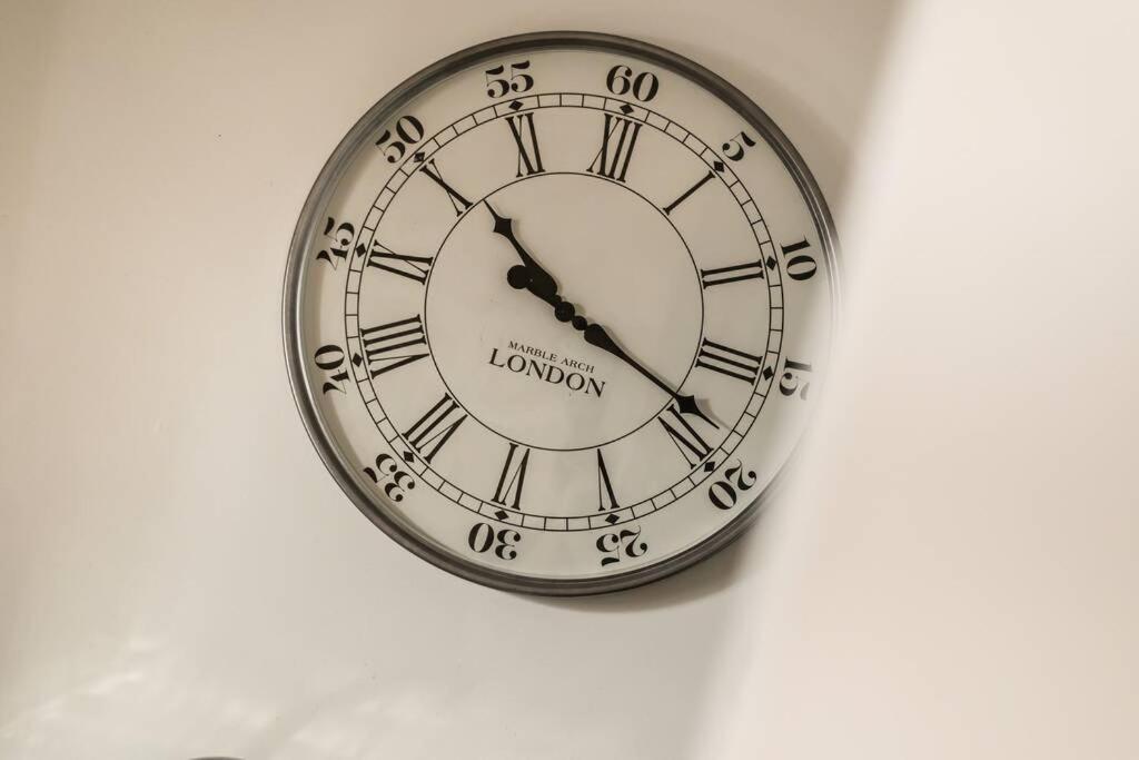 Liverpool City Centre - Fabulous 3 En-Suite Bedrooms - Sleeps 10 People Εξωτερικό φωτογραφία