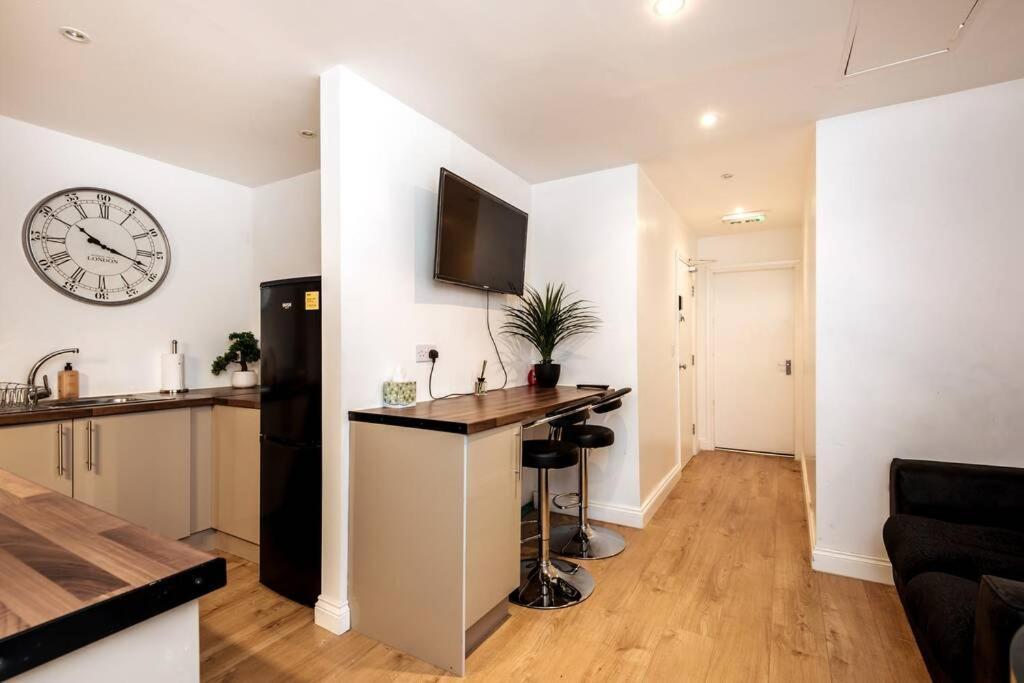 Liverpool City Centre - Fabulous 3 En-Suite Bedrooms - Sleeps 10 People Εξωτερικό φωτογραφία